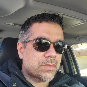 Meet your Posher, Deron